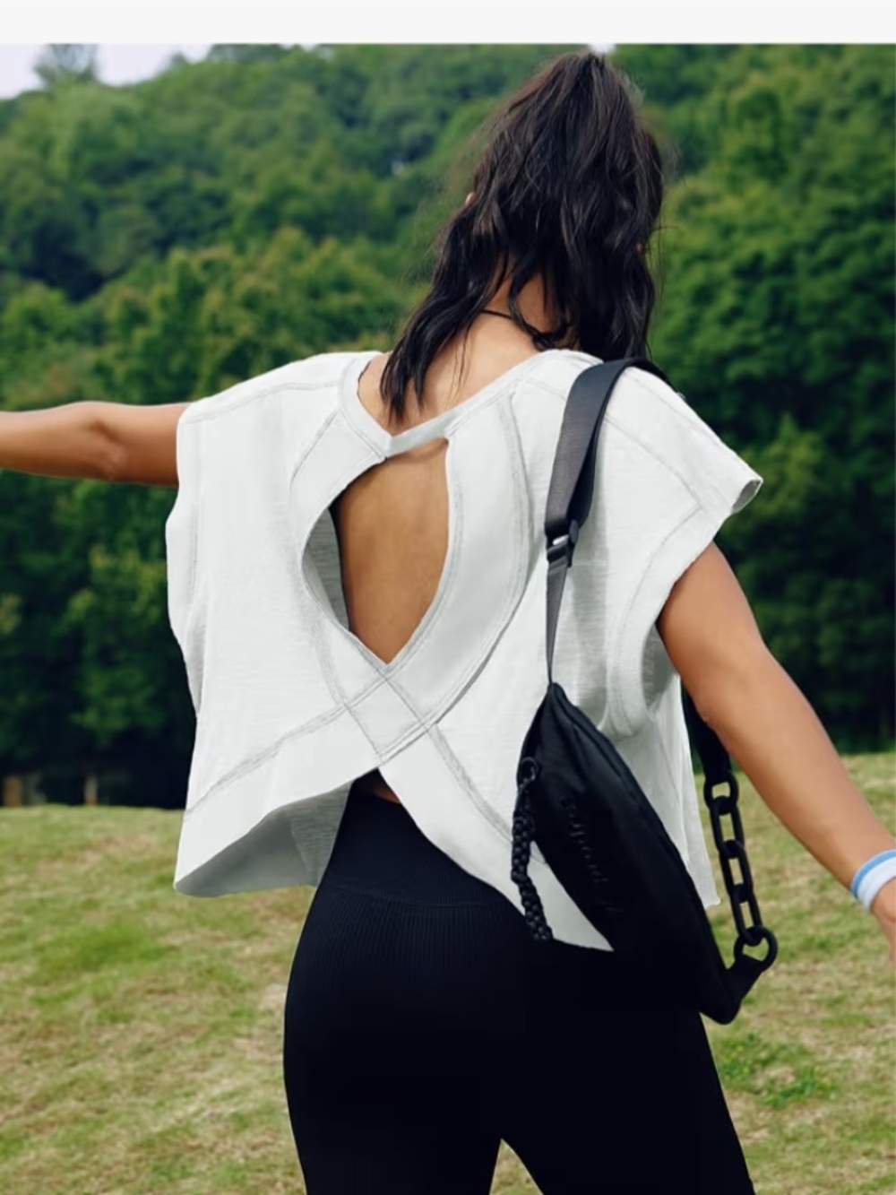 Open-Back Short Sleeve Crop Top in White sz S White